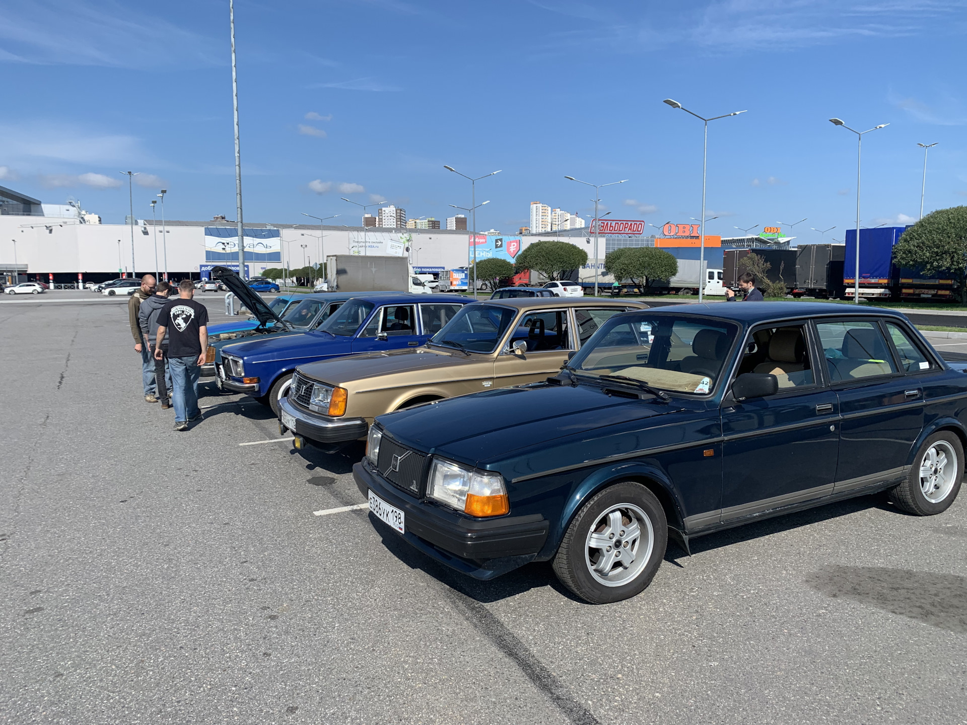 Volvo 21. Volvo 244 аварии. Типичный вольвовод.