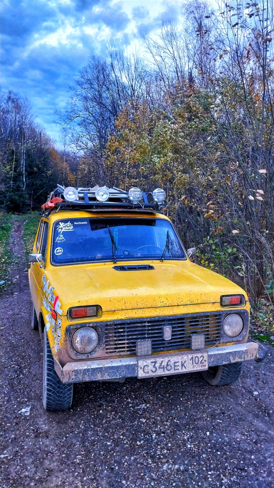 Жизнь в лесу, в палатке КУБ. Ищу бобра. — Lada 4x4 3D, 1,6 л, 1977 года |  покатушки | DRIVE2