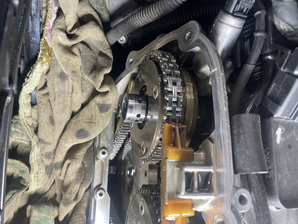 Замена опорного кронштейна распредвала + корпус масляного фильтра с ...