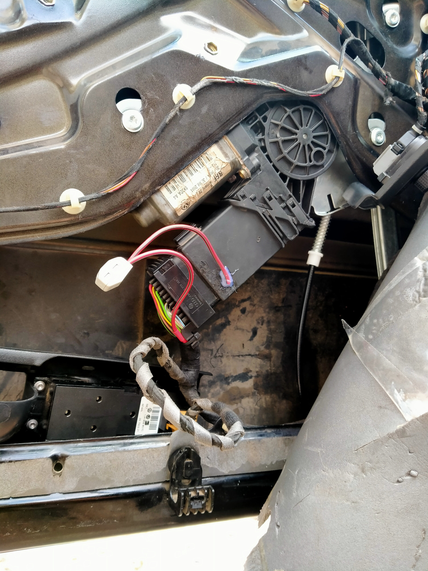 Ремонт блока комфорта (отгнил пин) — Skoda Octavia A4 Mk1, 1,8 л, 2004 ...