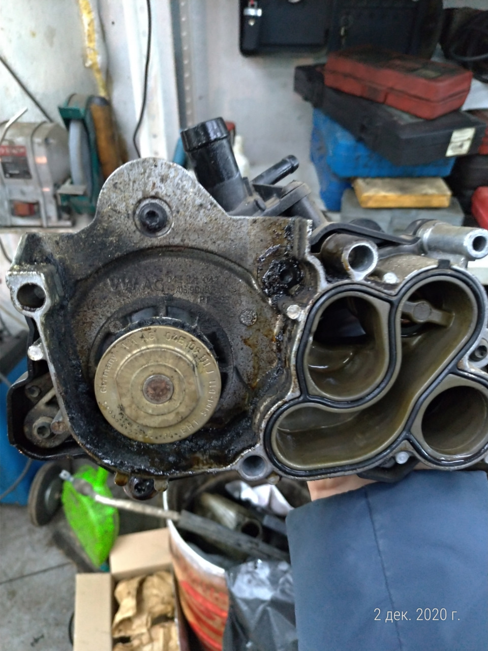 Потекла помпа — DRIVE2