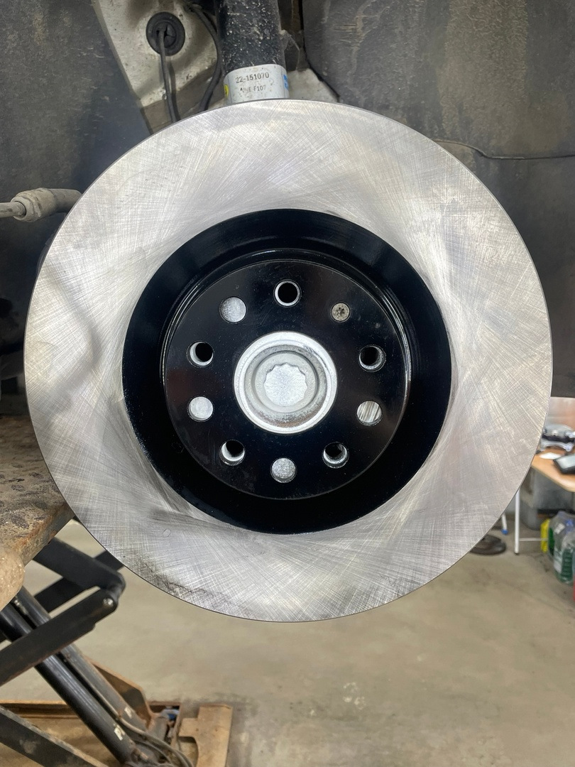 Новый тормозной диск 345/30 — Volkswagen Passat Variant (B6)