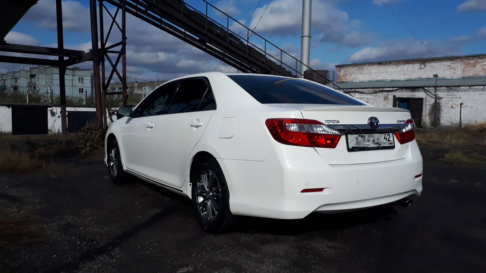 Toyota Camry (XV50) 2.5 бензиновый 2013 | Большой диван на DRIVE2