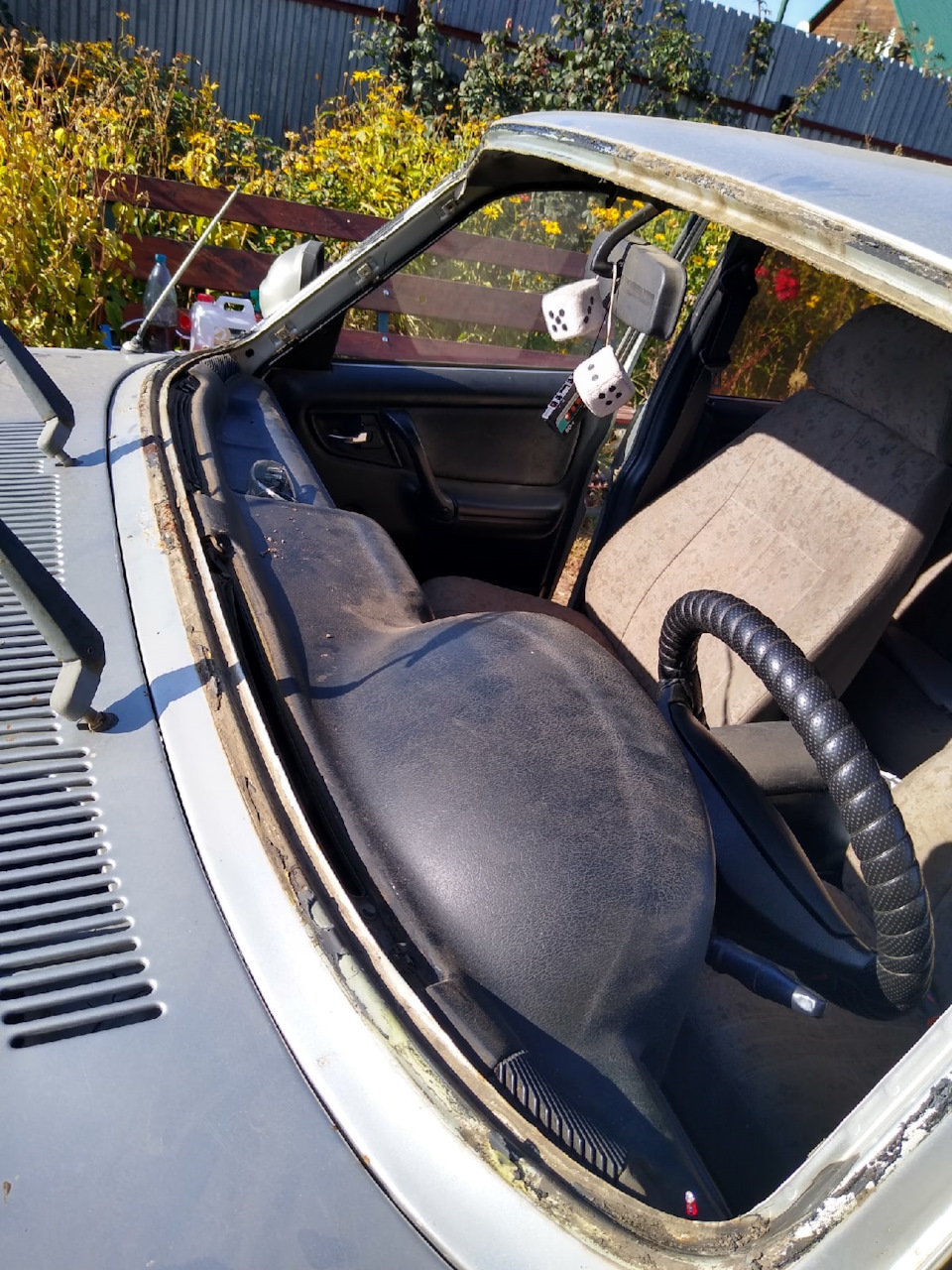 Замена лобового стекла — ГАЗ 3110, 2,3 л, 2003 года | своими руками ...