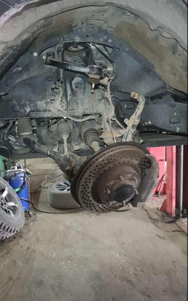 Перфорированные тормозные диски тойота лэнд крузер прадо /фораннер ...