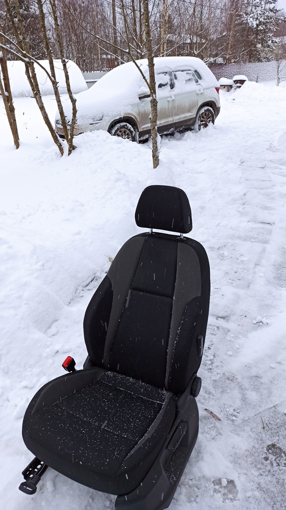 jP ILi71J1pYtcxEppAcrP3FzoY 960 Как одевать чехлы на сиденья автомобиля шкода рапид