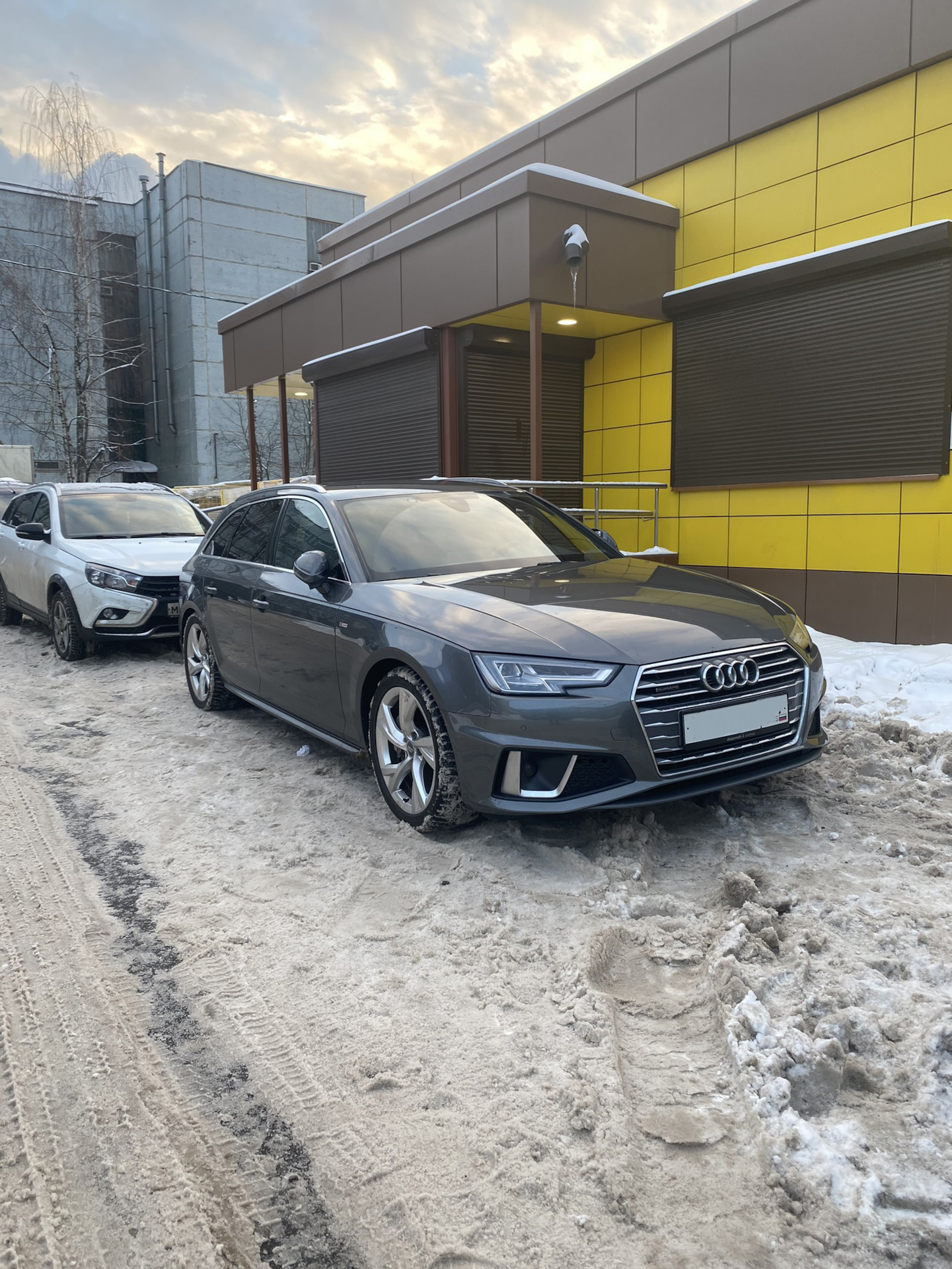 #1 История покупки и небольшое ДТП — Audi A4 Avant (B9), 2 л, 2018 года |  покупка машины | DRIVE2