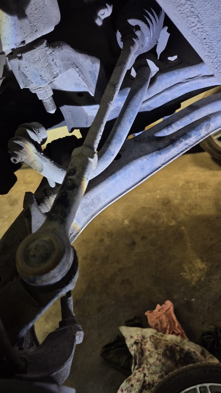 Старый. — Nissan Cefiro (A33)