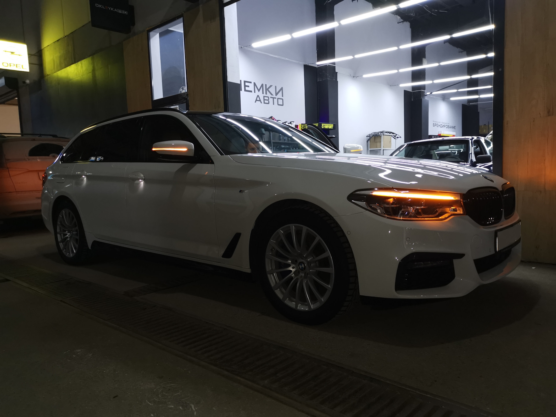 7. Оклейка кузова и лёгкий стайлинг — BMW 5 series Touring (G31), 3 л, 2019  года | стайлинг | DRIVE2