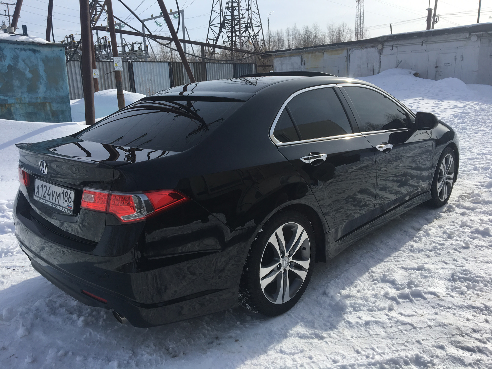 Honda Accord 2008 черная тонированная