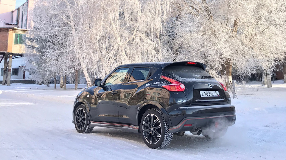 nissan juke nismo black