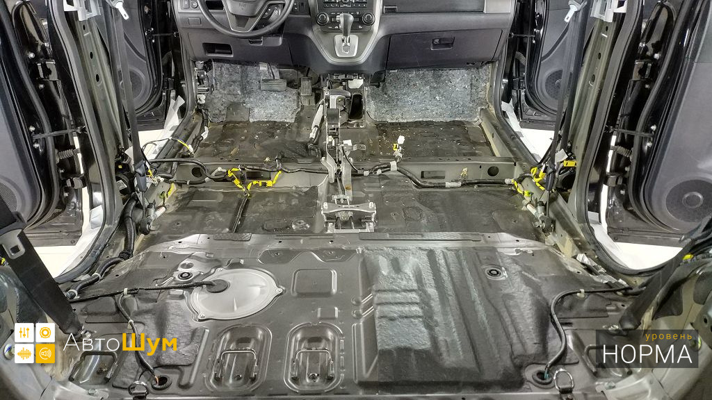 Шумоизоляция крыла передняя хонда срв. Шумоизоляция багажника хонда срв 3. Шумоизоляция хонда срв. Honda cr-v 4 шумоизоляция. Шумоизоляция honda orthia.