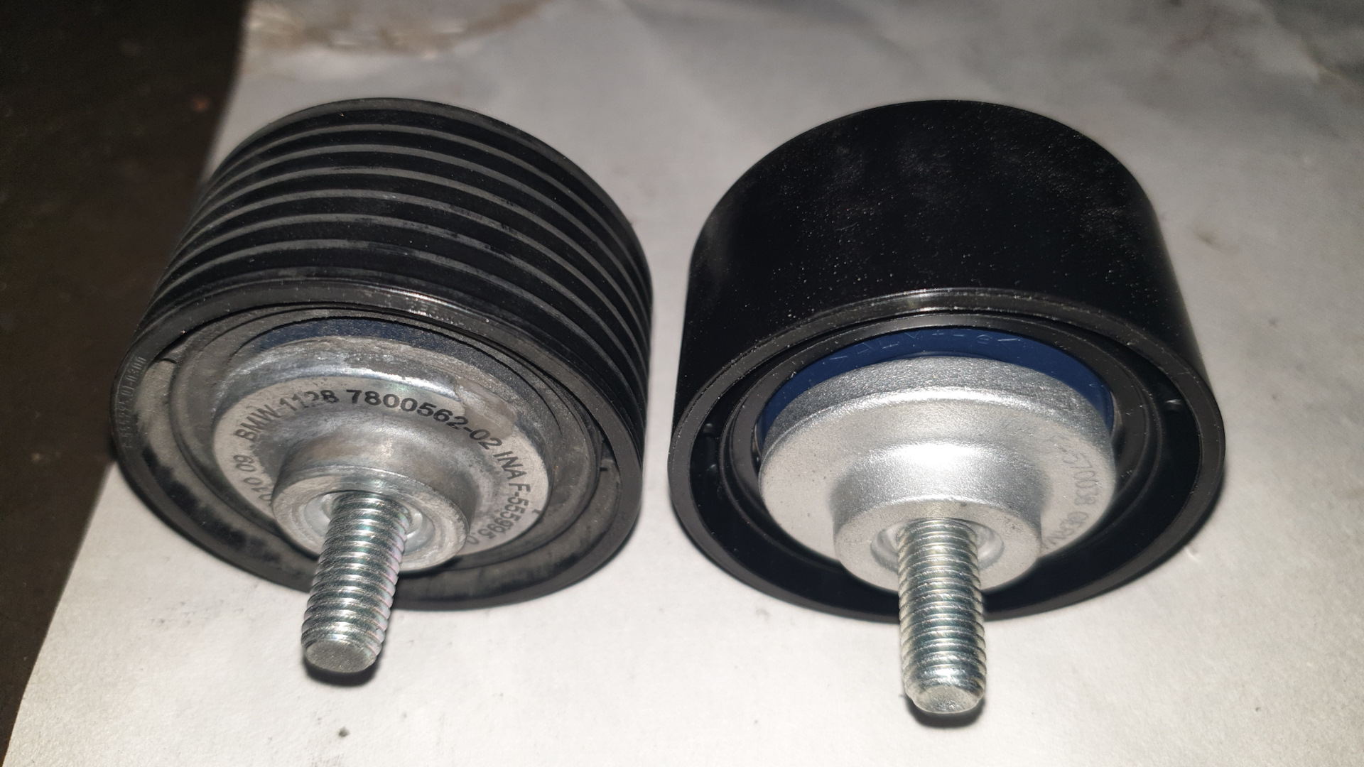 Замена ролика, натяжителя и ремня — BMW X6 (E71/E72), 3 л, 2011 года ...