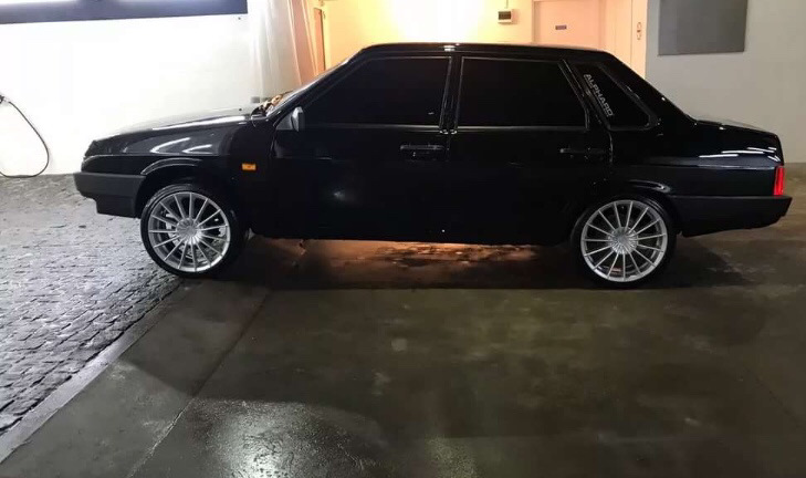 Продаётся Хорошая 99 ПРОДАНА - Lada Приора седан, 1,6 л, 2007 года продажа машин