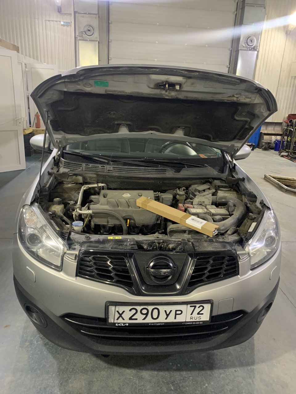 Газовые упоры капота — Nissan Qashqai+2, 2 л, 2012 года | своими руками |  DRIVE2