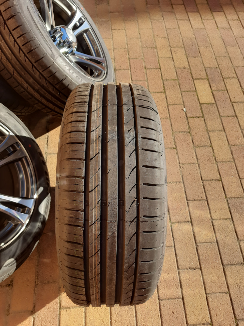 Шины на лето! Tracmax 235/55R17 — Chevrolet Niva GLX, 1,7 л, 2009 года ...