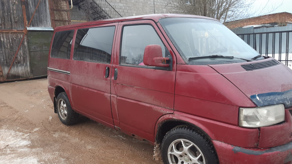 Салон volkswagen multivan generation 2. Течик. Мультивен 1993г. Фольксваген т4 2001 года. 5 дизель.
