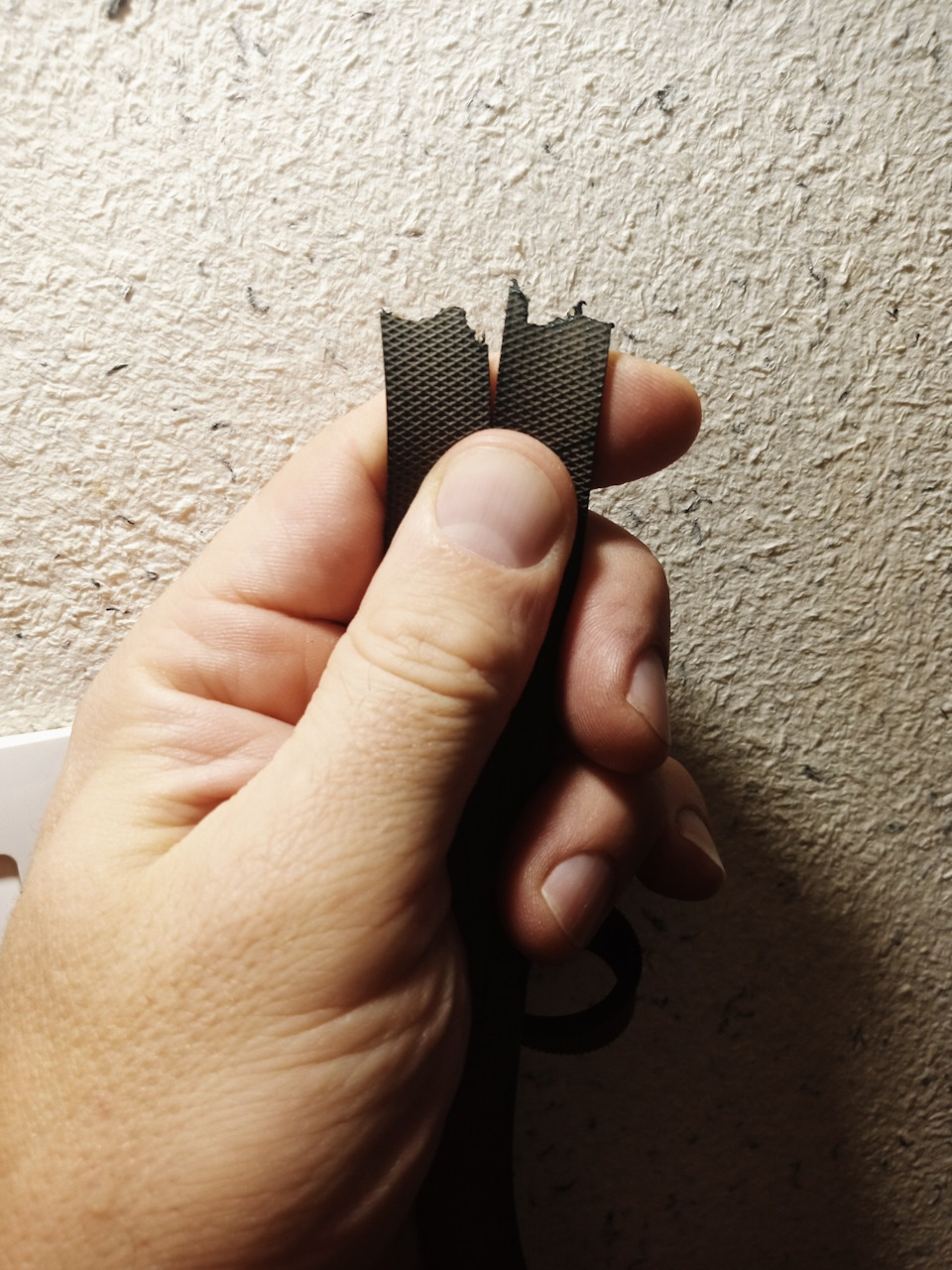 Паразит — KIA Sportage (2G)