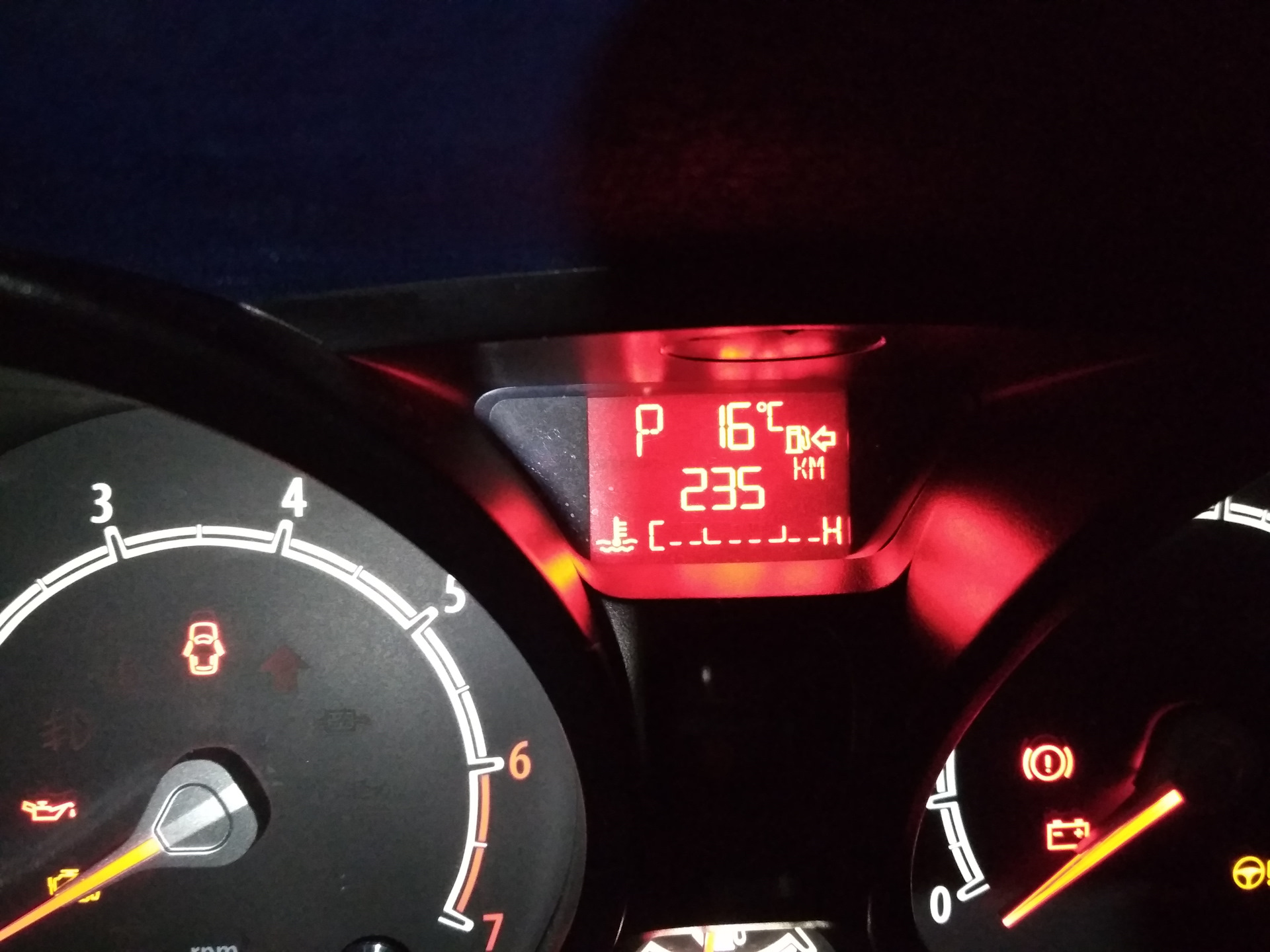 Датчик внешней температуры за 100 рублей — Ford Fiesta (Mk VI), 1,4 л ...