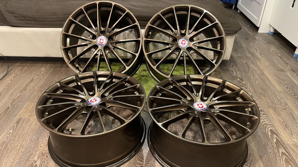 Кованые диски HRE 8,5Jx19 ET45 5x112 на Audi A3 (8V), Volkswagen Golf Mk7, Skoda Octavia A7 Mk3, Audi Q3 (2G), Volkswagen Tiguan (2G). Б/у | 115 000 ₽ в городе Москва | DRIVE2