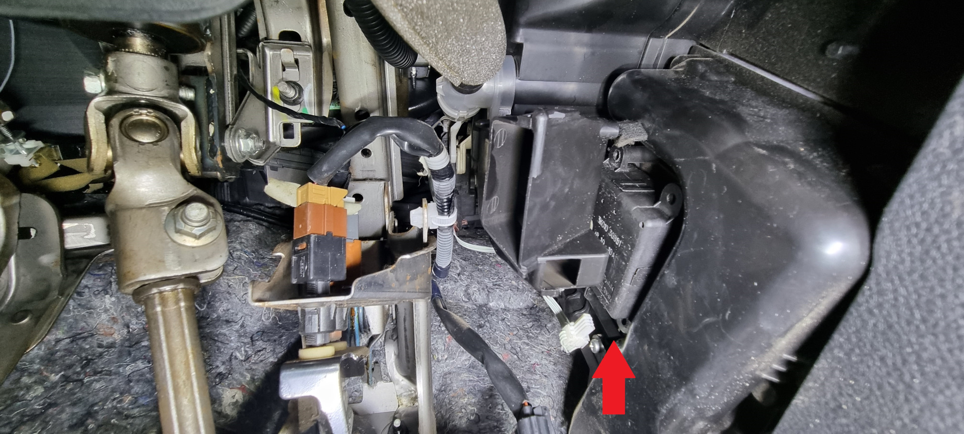 Замена моторчика (сервопривода) печки. — Nissan Teana (J32), 2,5 л ...