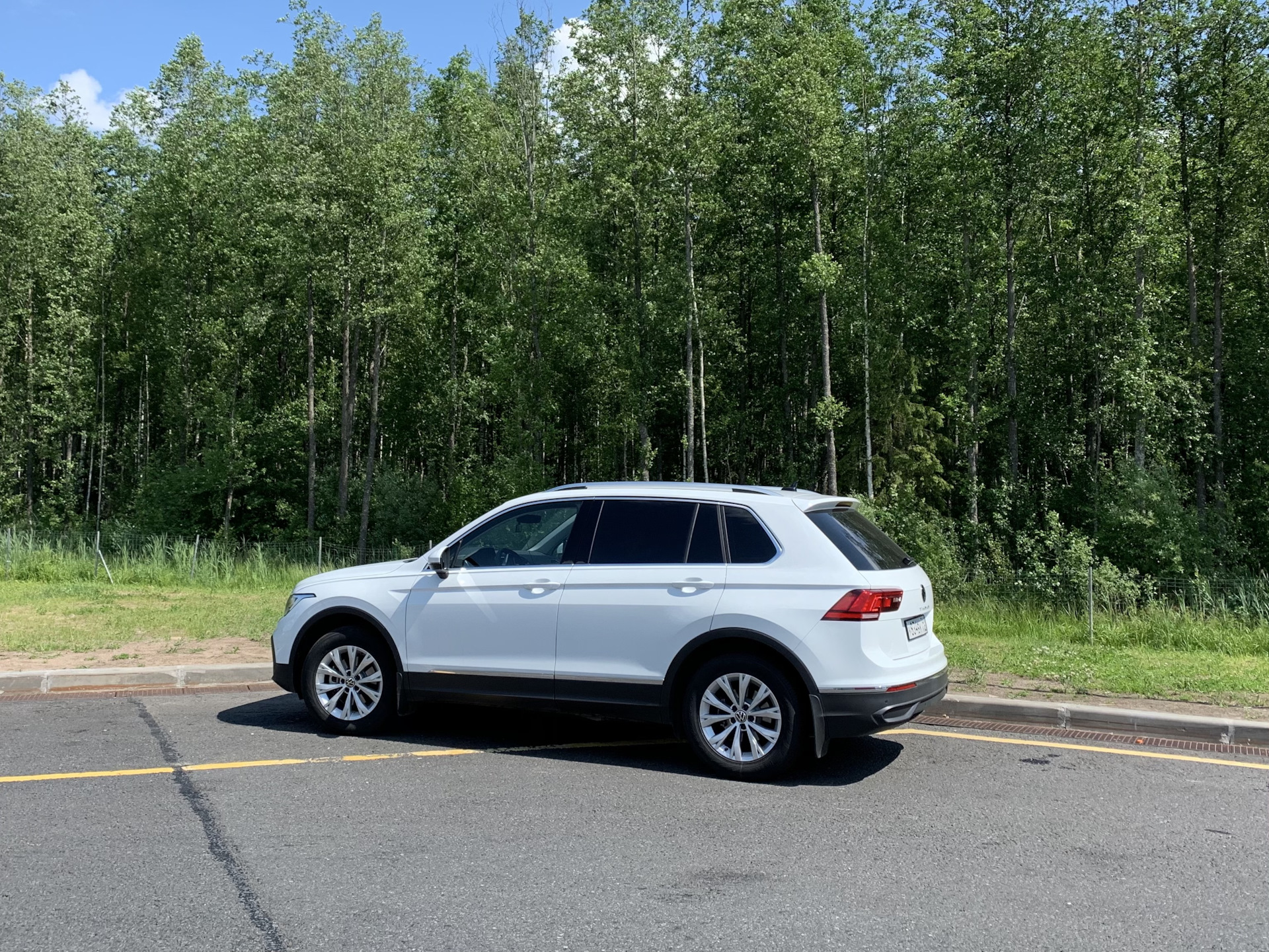 Москва-Питер. Трасса м11, заправки (100), стоимость. — Volkswagen Tiguan  (2G), 1,4 л, 2021 года | путешествие | DRIVE2