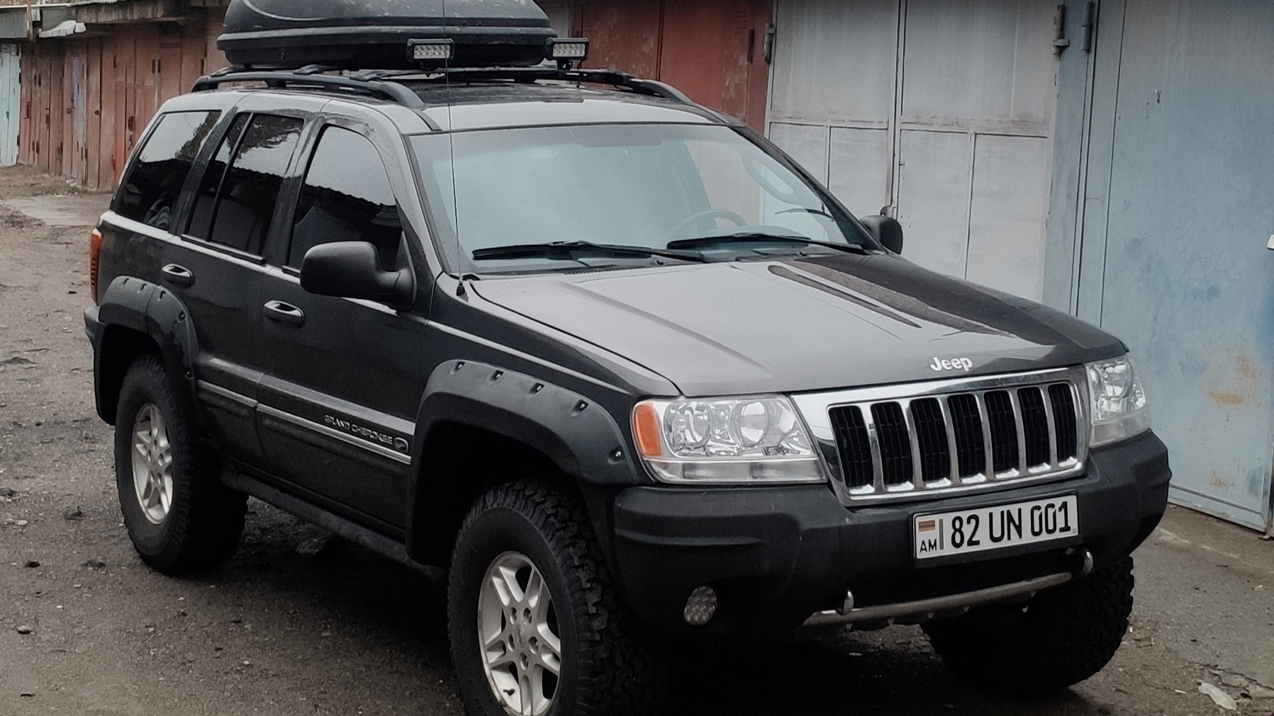 2004 jeep grand cherokee heater fan only works on high