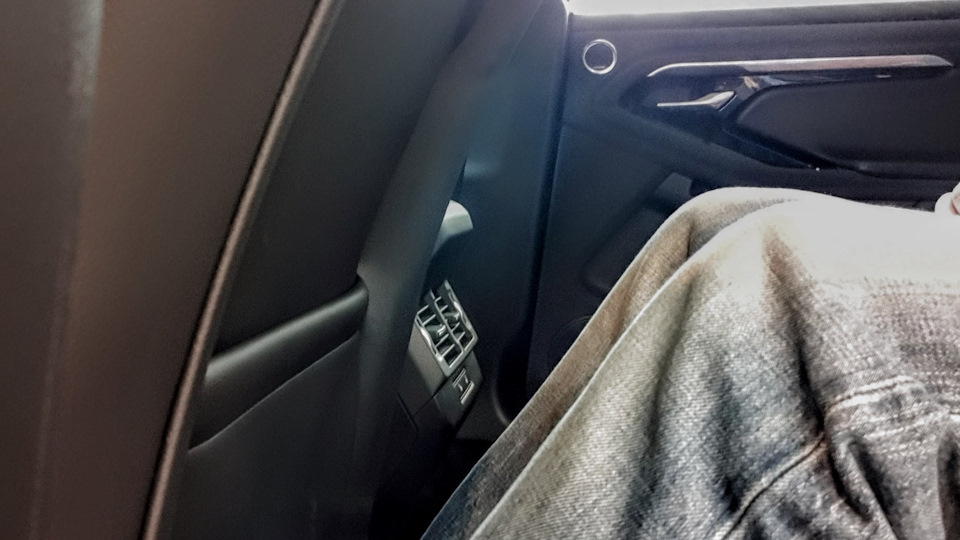 Эвок или дискавери спорт что лучше