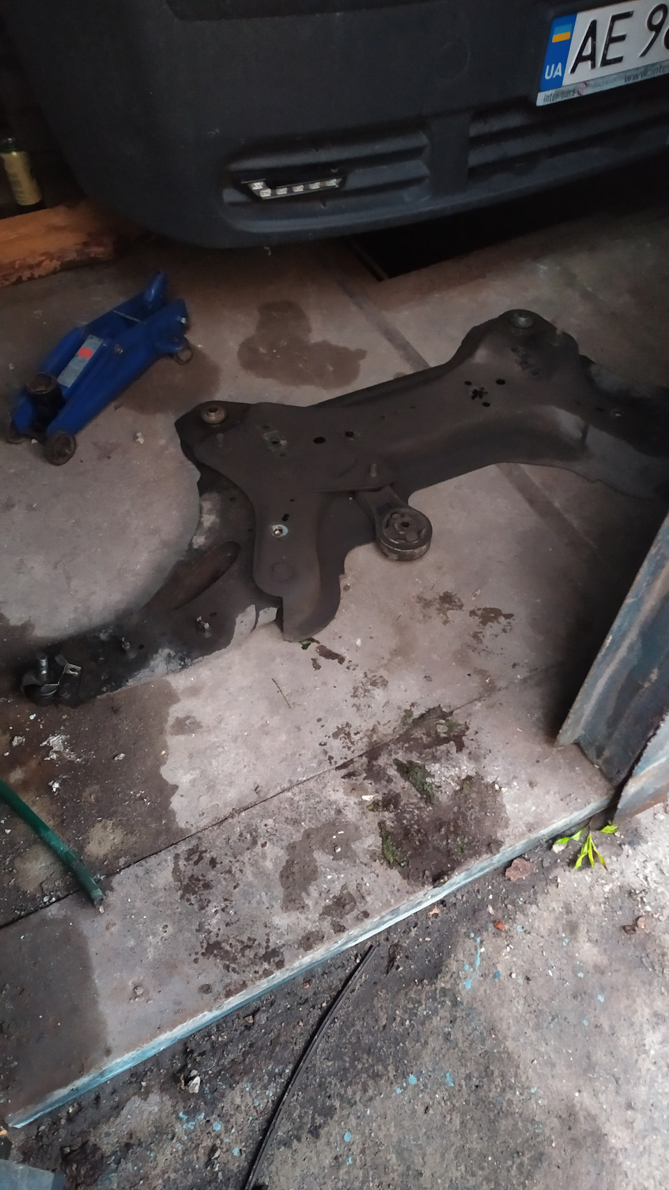 Как разобрать коробку рено трафик