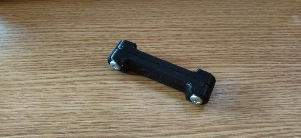 Фиксатор скобы на ремне безопасности Соболь — ГАЗ Соболь 4х4, 2,8 л ...