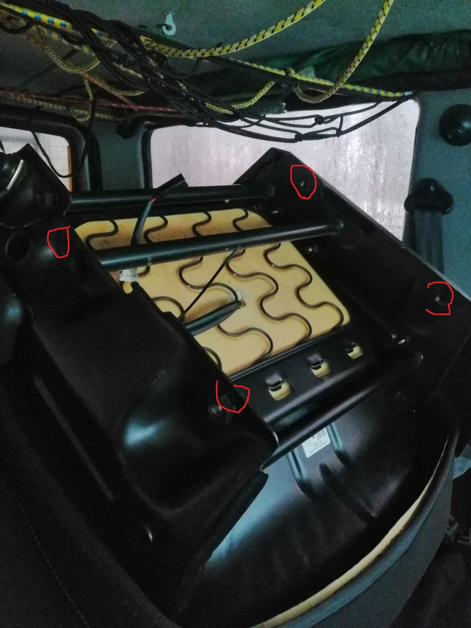 Механизм разворота сиденья — УАЗ Patriot, 2,7 л, 2014 года | тюнинг ...