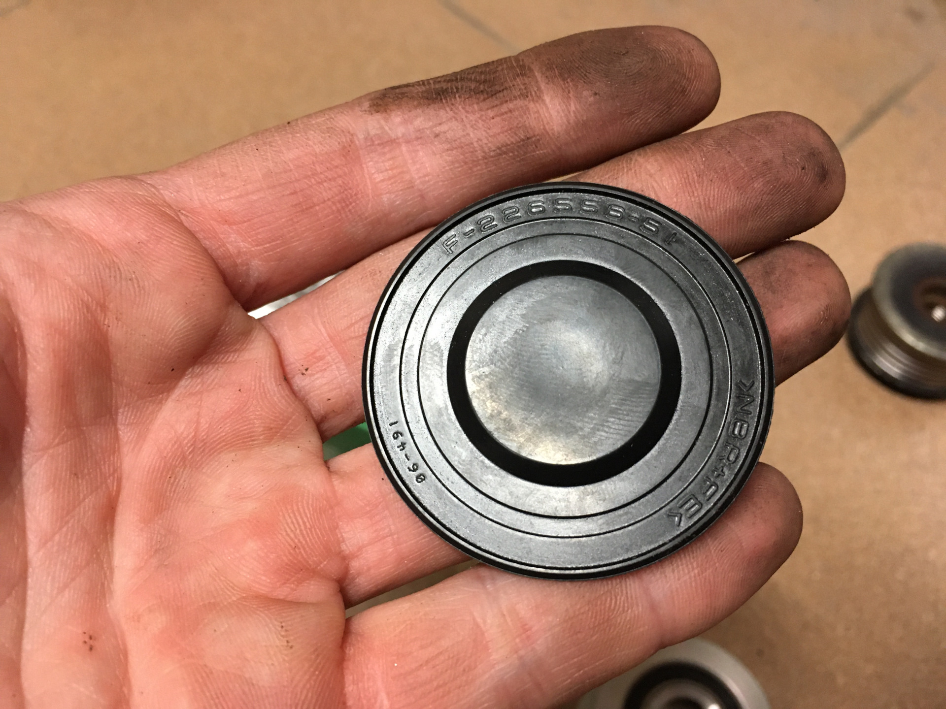 Съемник обгонной муфты генератора ниссан патфайндер r51. Обгонная муфта генератора пежо 3008. Муфта генератора ниссан патфайндер r51. Обгонная муфта генератора мазда 2. Обгонная муфта генератора qr20.