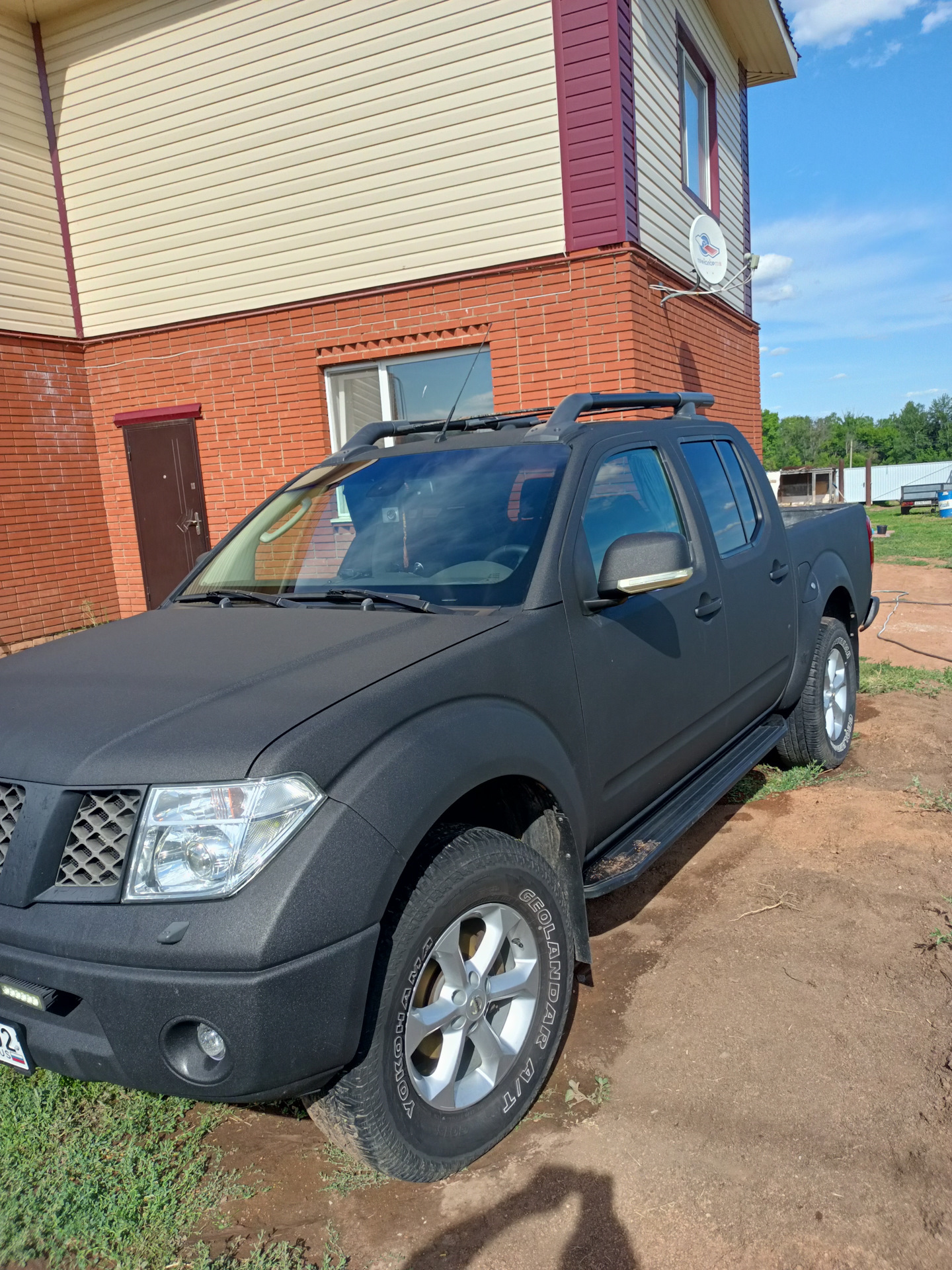 Nissan navara 2.5 d. Ниссан Навара 2.5 дизель. Ниссан Навара 2007. Nissan Navara 2 поколение лифт. Ниссан пикап 2007.