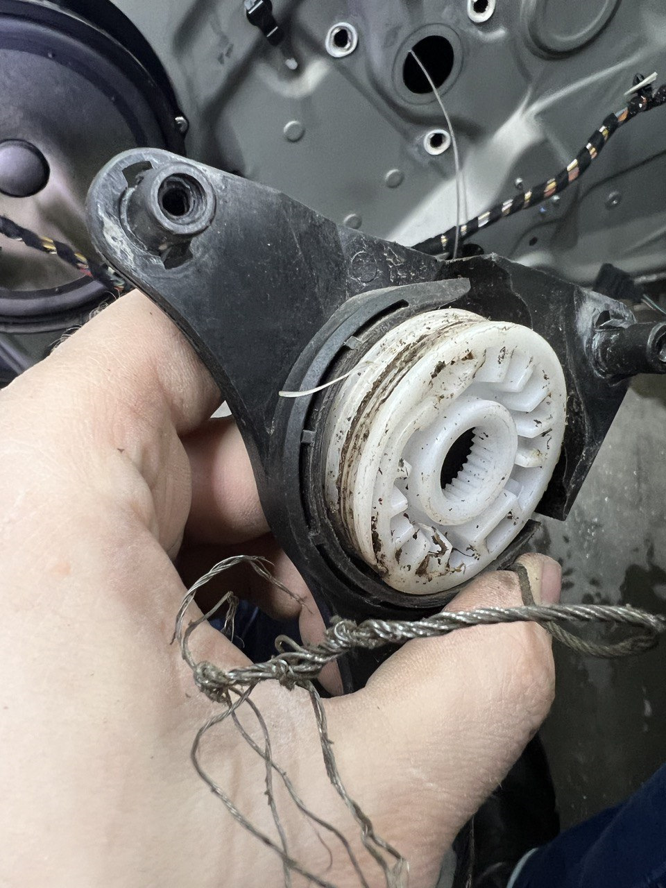 Ремонт переднего стеклоподъемника — Skoda Octavia A5 Mk2, 1,8 л, 2013 ...