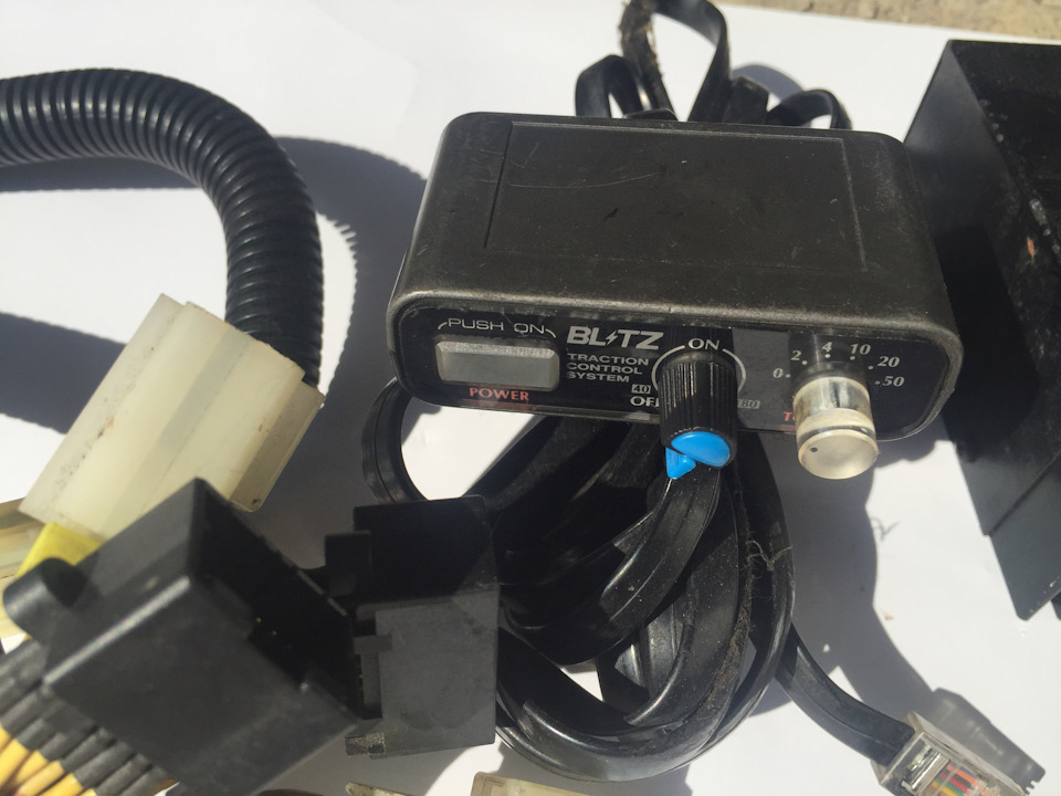 Blitz Traction control system — Nissan Skyline GTR (R32), 2,6 л, 1994