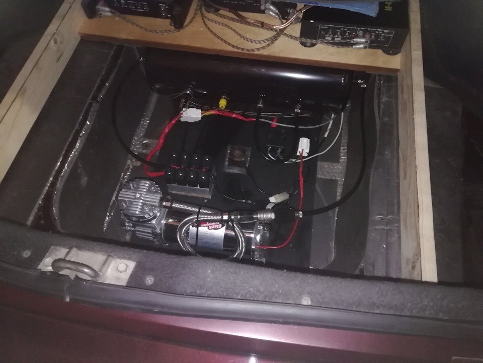 Пневмоподвеска (установка) — Lada Приора седан, 1,6 л, 2008 года ...