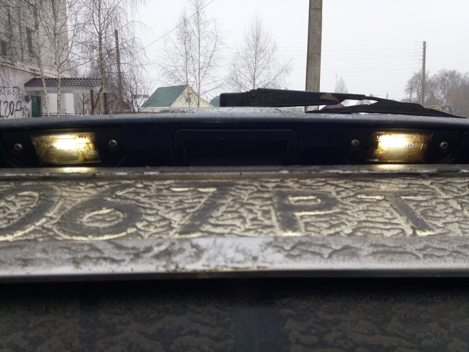 Подсветка номера — Ford Focus Wagon II, 1,6 л, 2006 года | просто так ...