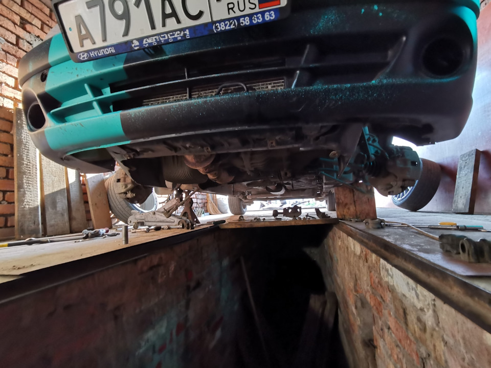 Перебор подвески + прокладка клапанной крышки — Hyundai Getz, 2 л, 2007 ...
