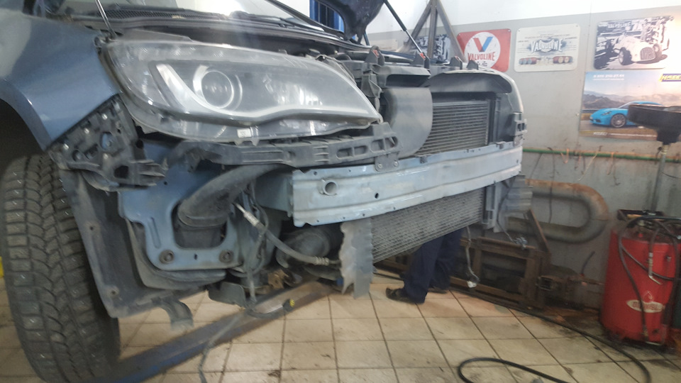 Ремонт креплений фары AFL — Opel Astra J, 1,4 л, 2012 года | своими ...