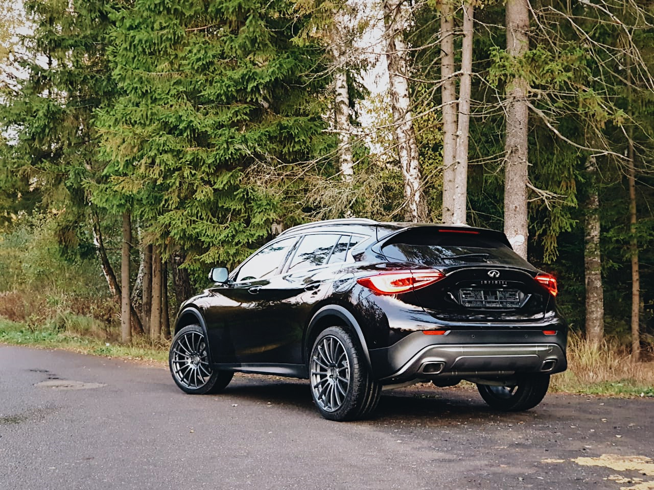 Инфиникс гт ультра. Infiniti qx30 2.0. Qx30. Infiniti qx30 черный. Infiniti qx30 Custom.