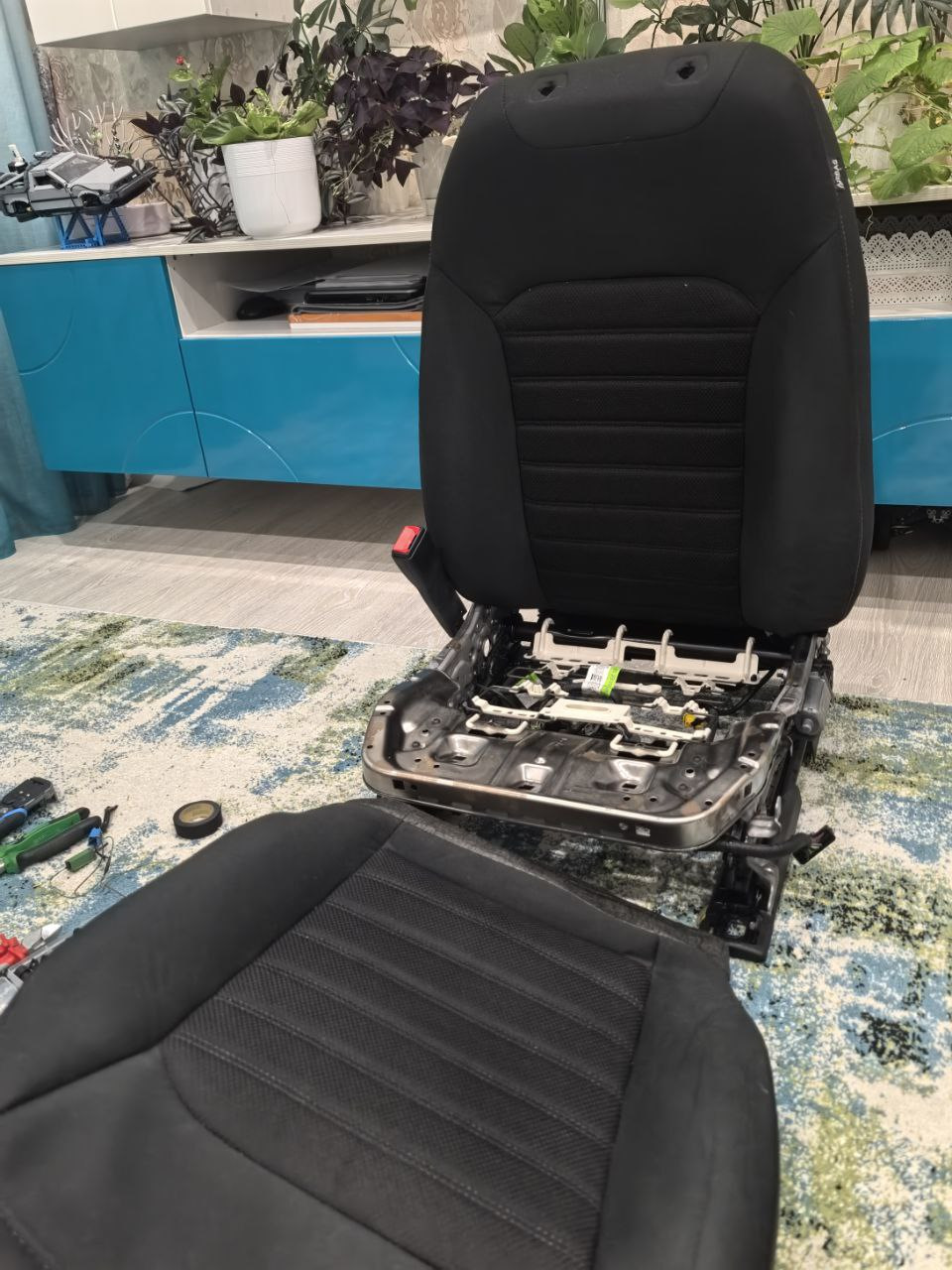 Разбор водительского сиденья — Ford Fusion (America) (2G)