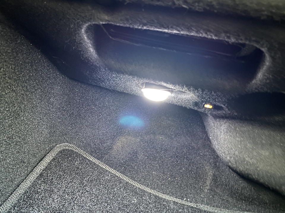 Interior lights — Jeep Grand Cherokee (WK2), 3,6 л, 2019 года