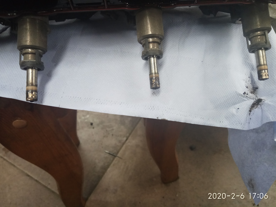 Посередине текущая форсунка — Skoda Octavia Scout A5 Mk2