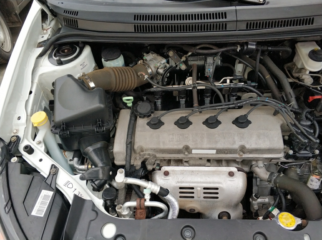 Geely coolray капот. Geely gc6 двигатель. Geely MK 2014 мотор. Мотор на Джили gc6. Двигатель Geely GC 6 2014 года.