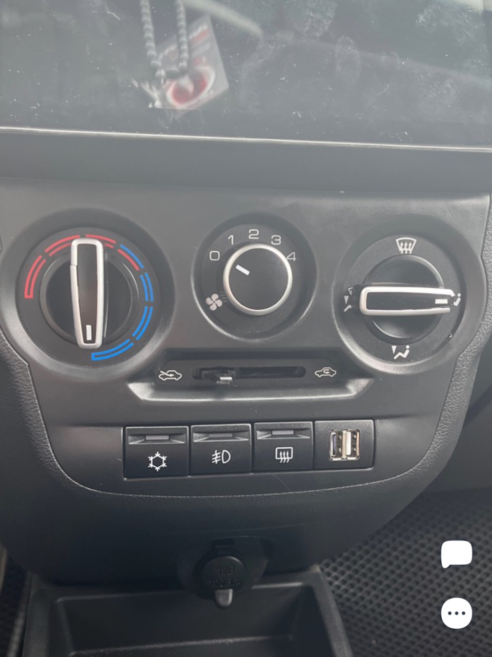 Установка зарядки usb на гранту фл. — DRIVE2