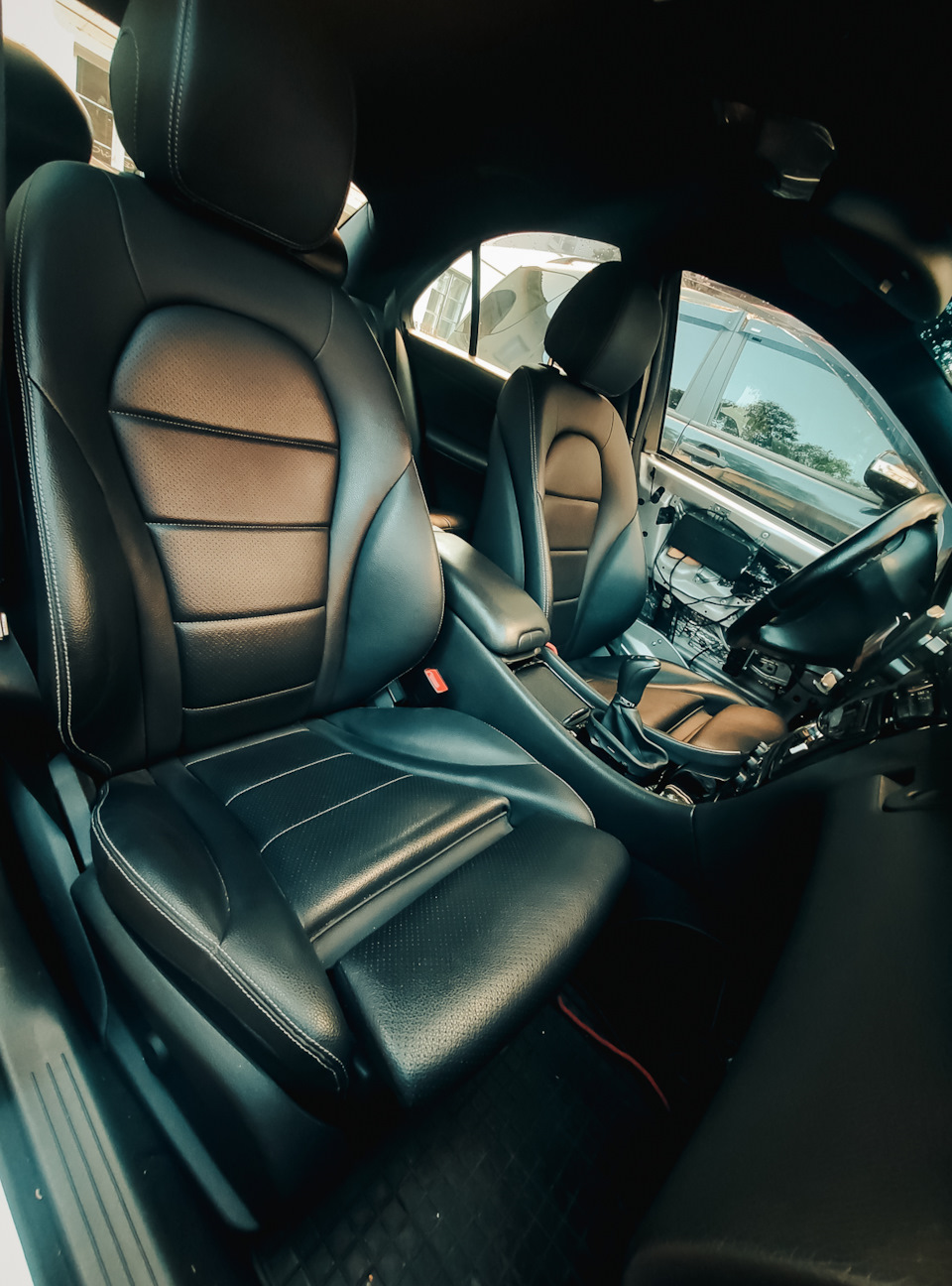 Фото в бортжурнале Mercedes-Benz C-Class (W203)