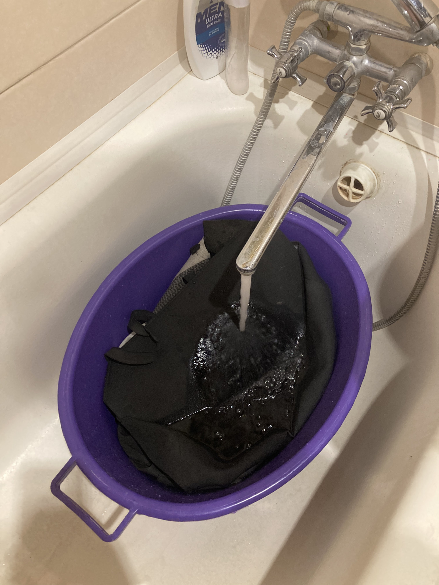 Снятие обшивки переднего пассажирского сидения Volkswagen Polo Sedan ...