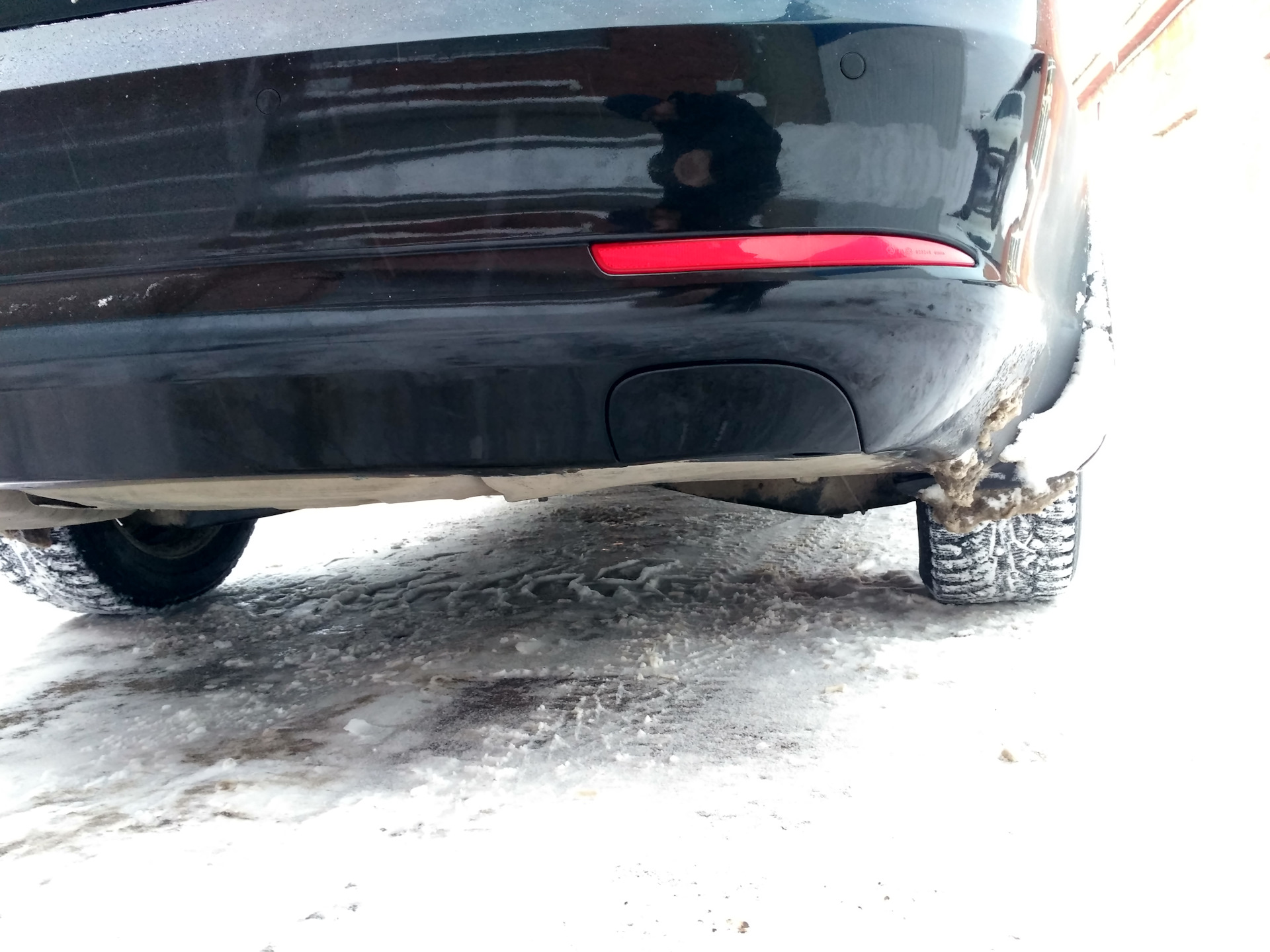 Покрасил заглушку буксировочного крюка. — Skoda Octavia A5 Mk2, 1,8 л ...