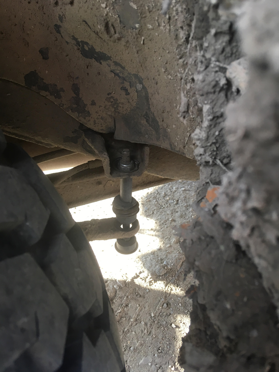 задний стабилизатор паджеро 2