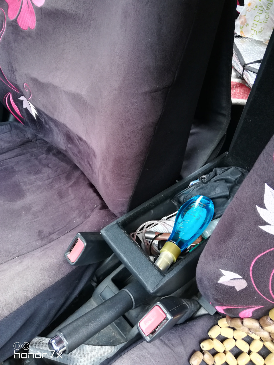 Подлокотник — Hyundai Getz, 1,4 л, 2007 года | аксессуары | DRIVE2